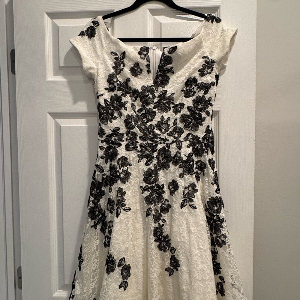 Xscape Black and White Lace Floral Dress